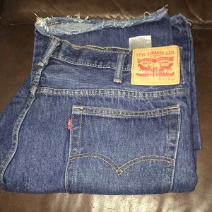 517’s boot cut fit Levi’s